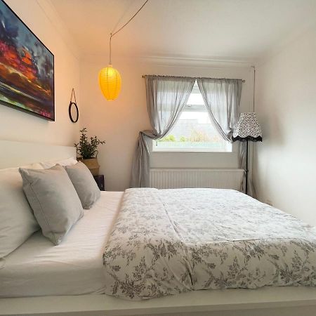 The Barefoot Bungalow In Picturesque Prestatyn Extérieur photo